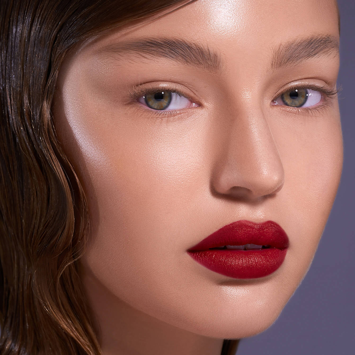 I NEED A ROUGE LIP STYLETTO (BARRA DE LABIOS)